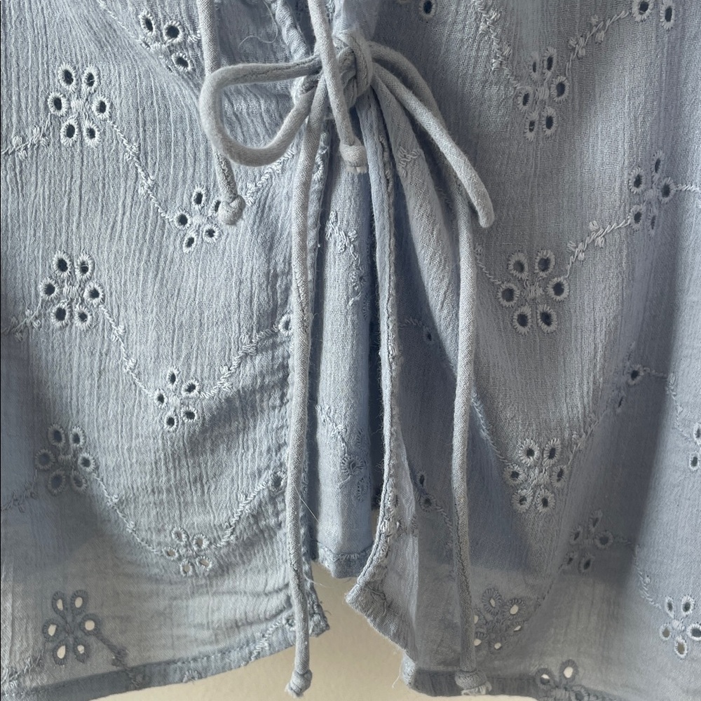 Free People Light Blue Eyelet Blouse Size S/P - Picture 7 of 7